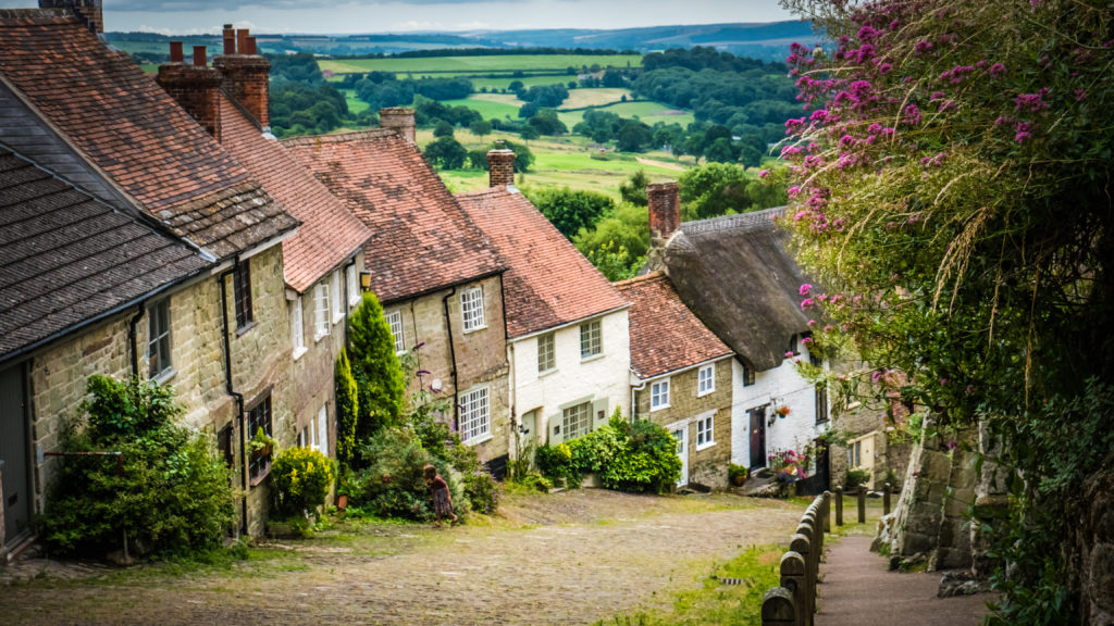 Gold Hill Shaftesbury Dorset England UK by ian woolcock, Shutterstock