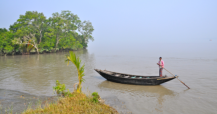 Fisherman Sundarbans Bangladesh by pikko Wikimedia Commons