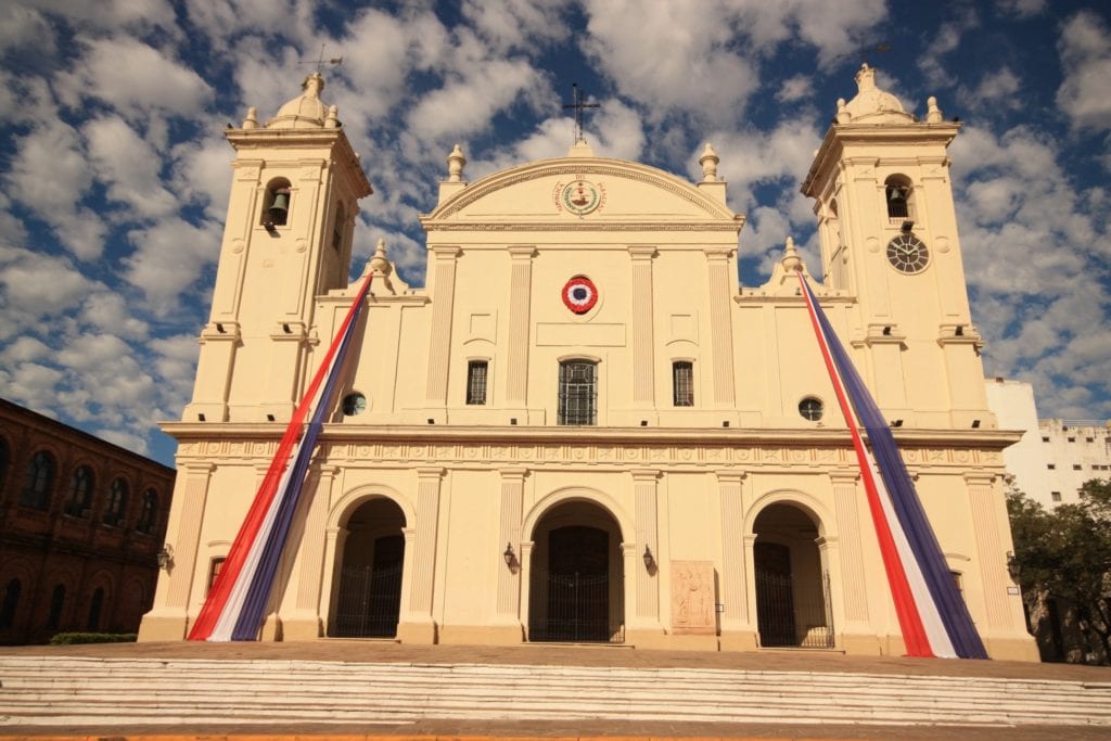 This image has an empty alt attribute; its file name is National-Cathedral-in-capital-Asuncion-Paraguay.-South-America.-1024x683.jpg