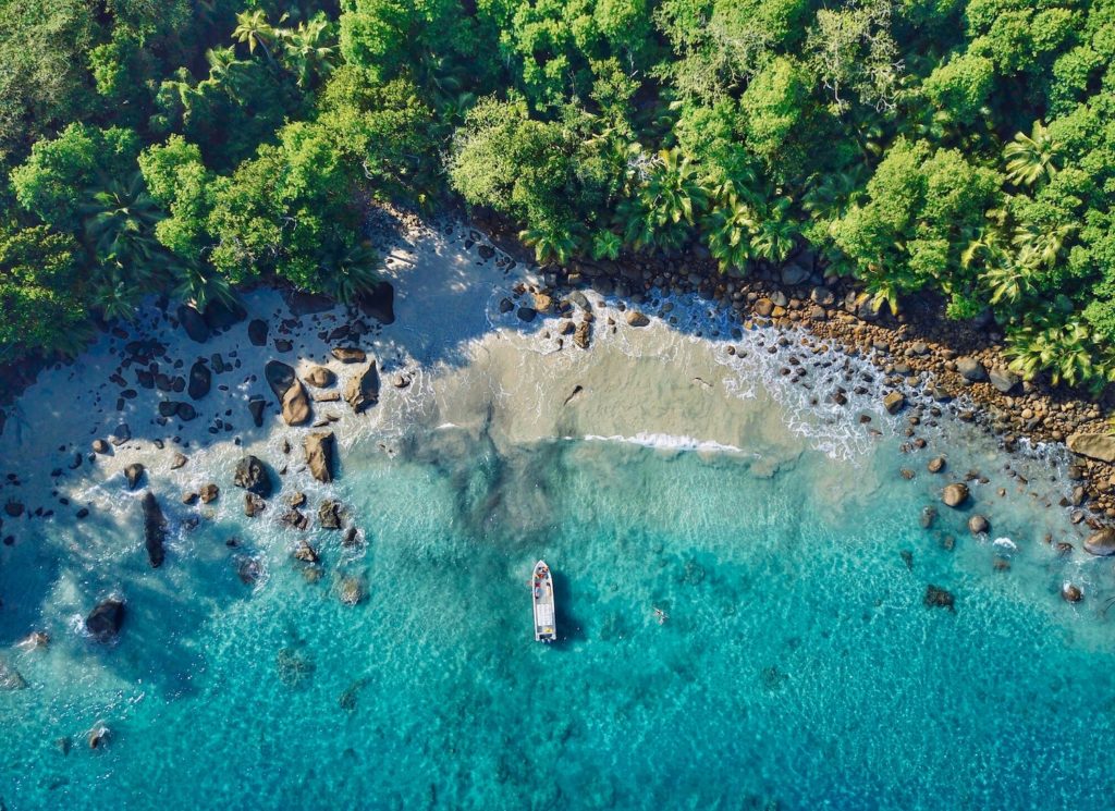 Silhouette Island Seychelles by Ian Badenhorst Unsplash, travel winter sun