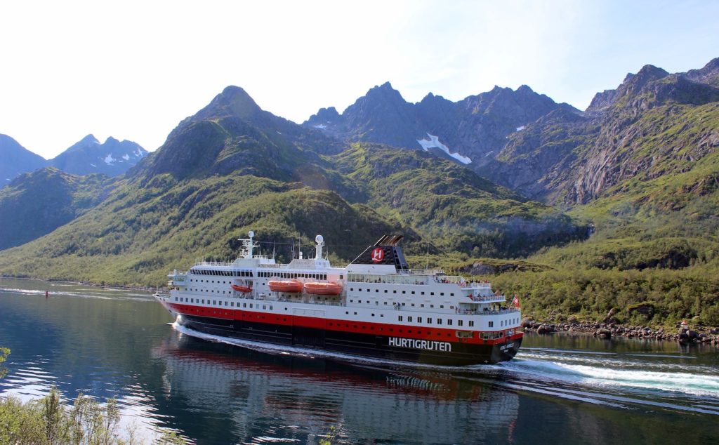 Hurtigruten Cruise Norway by Arvid Høidahl Unsplash, travel deals 2021