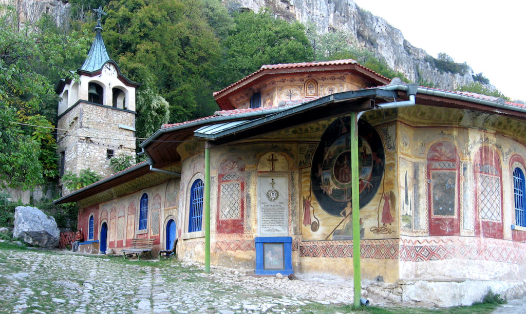 Preobrazhenski Monastery Bulgaria by maya_alis, Wikimedia