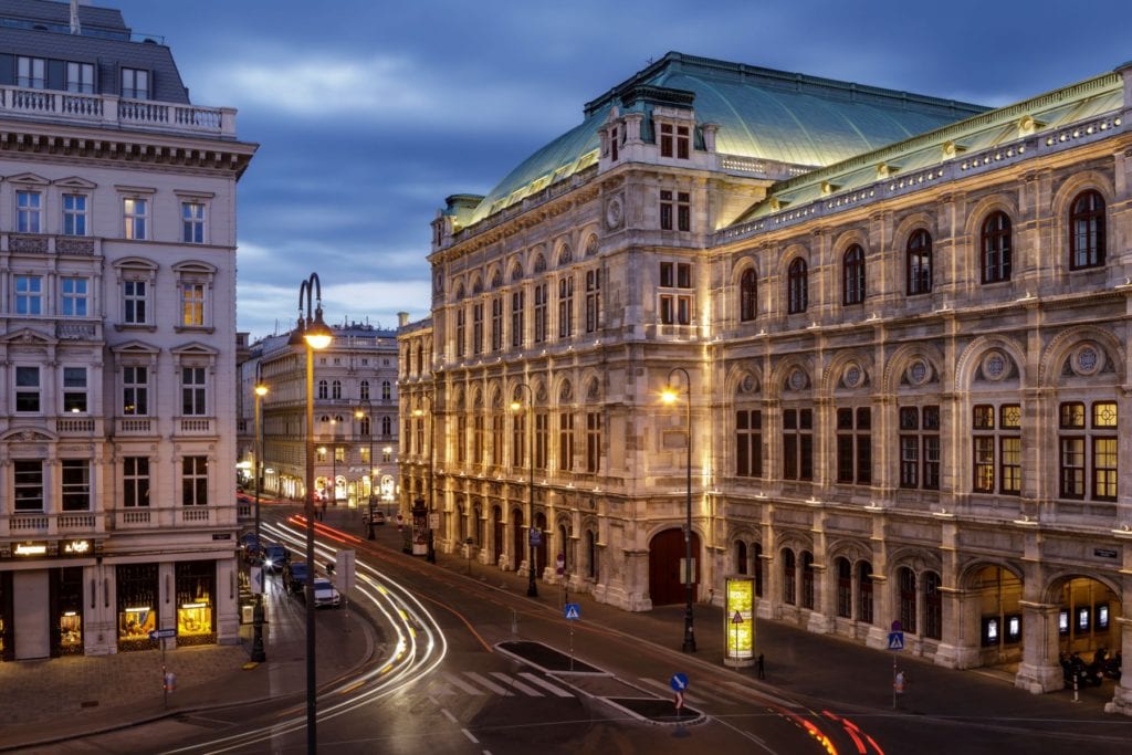 The State Opera House, Vienna, Julian Elliott