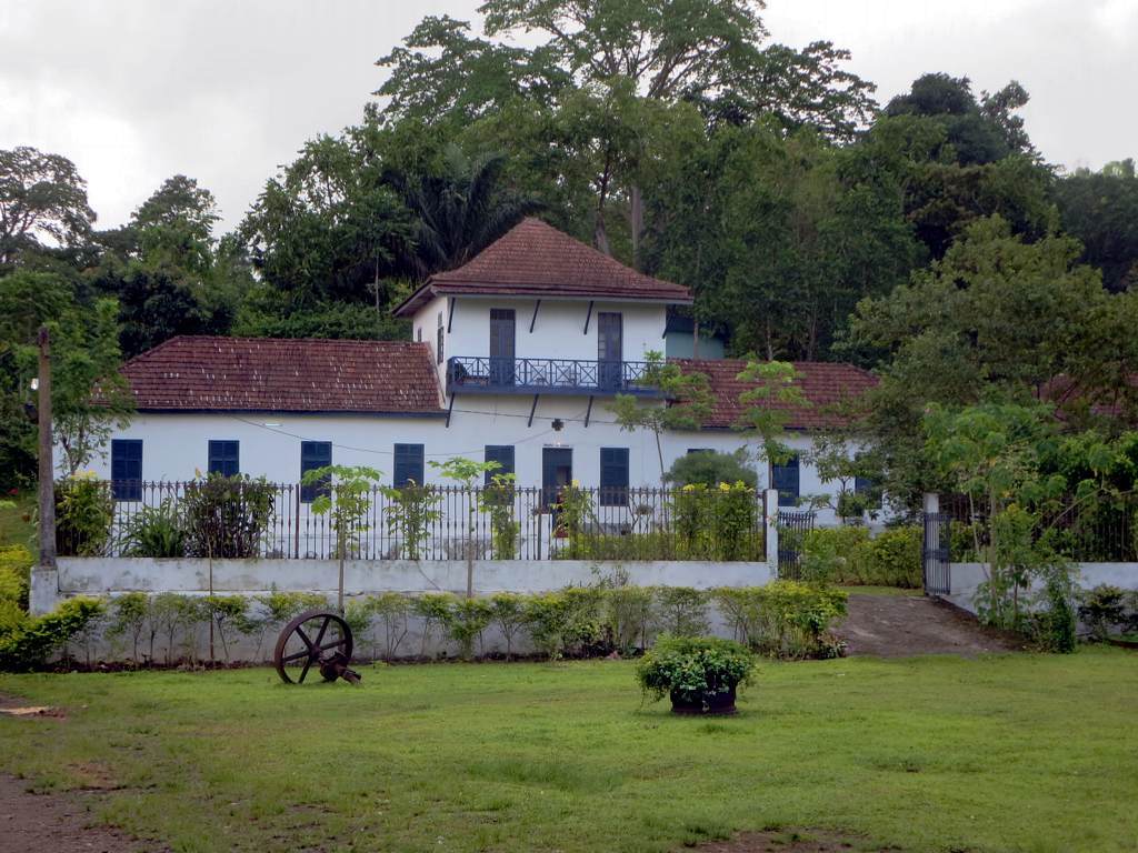 Roca Sao Joao Sao Tome Principe by David Stanley Flickr