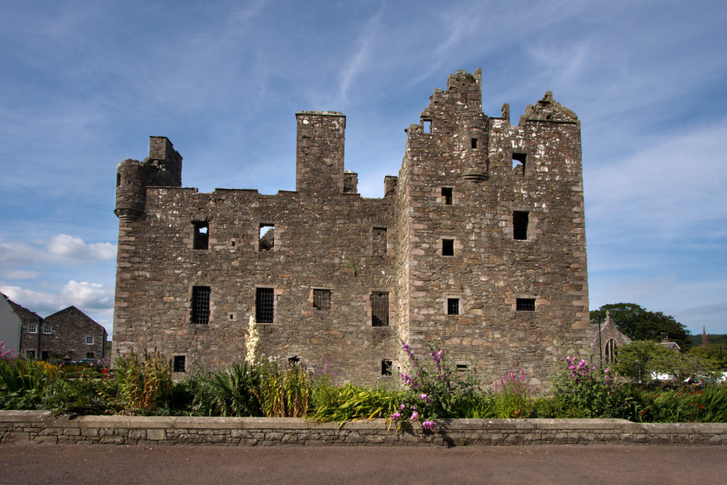 MacLellan's Castle Kircudbright Dumfries and Galloway by Heartland Arts Shutterstock