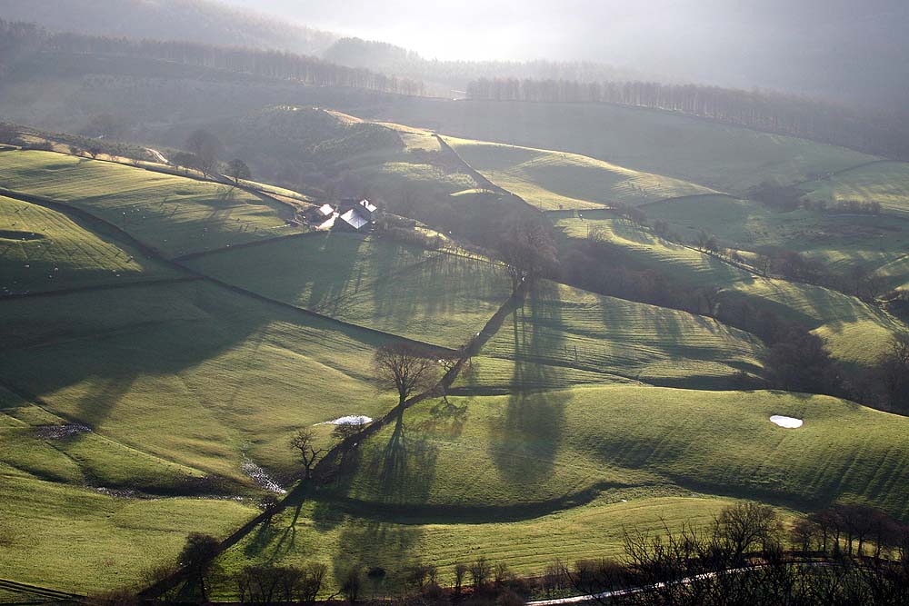 Tegg's Nose Country Park, Cheshire, Peter Turner, Wikimedia Commons