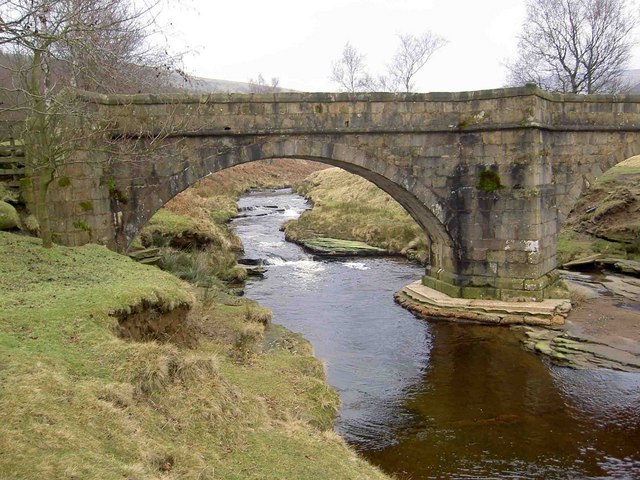 Packhorse bridge, Slippery Stones, Derwent, Peak District, Steve F, Wikimedia Commons