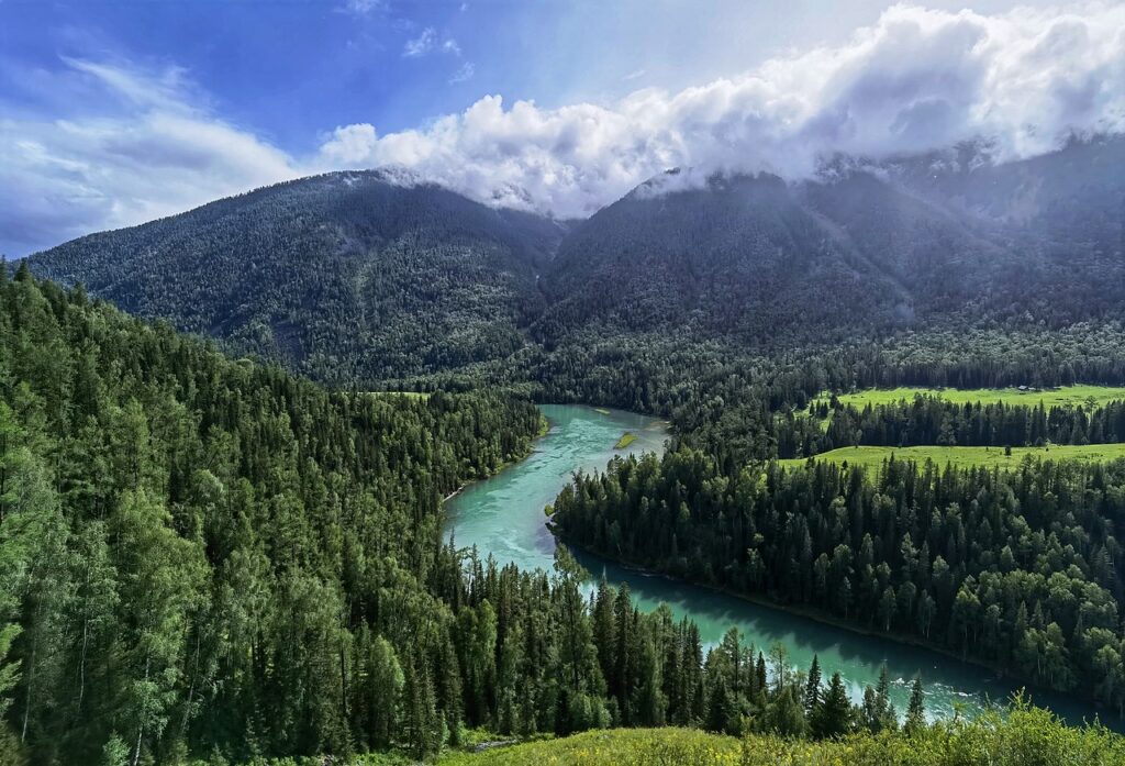 Kanasi lake Chinese nature reserve 