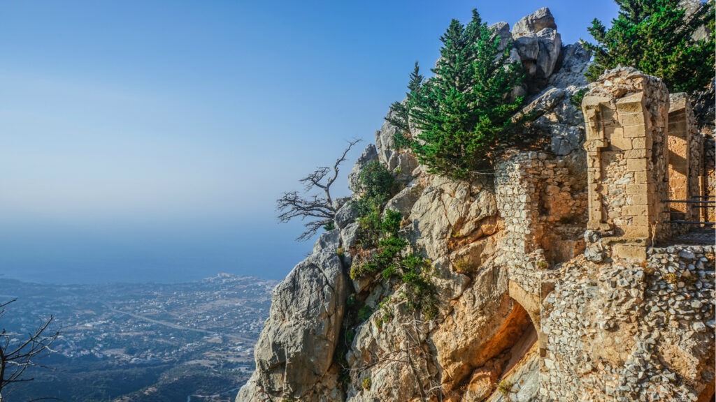 This image has an empty alt attribute; its file name is Saint_Hilarion_Castle_hill_Kyrenia_North_Cyprus_ElenYrebyata_shutterstock-1024x576.jpg