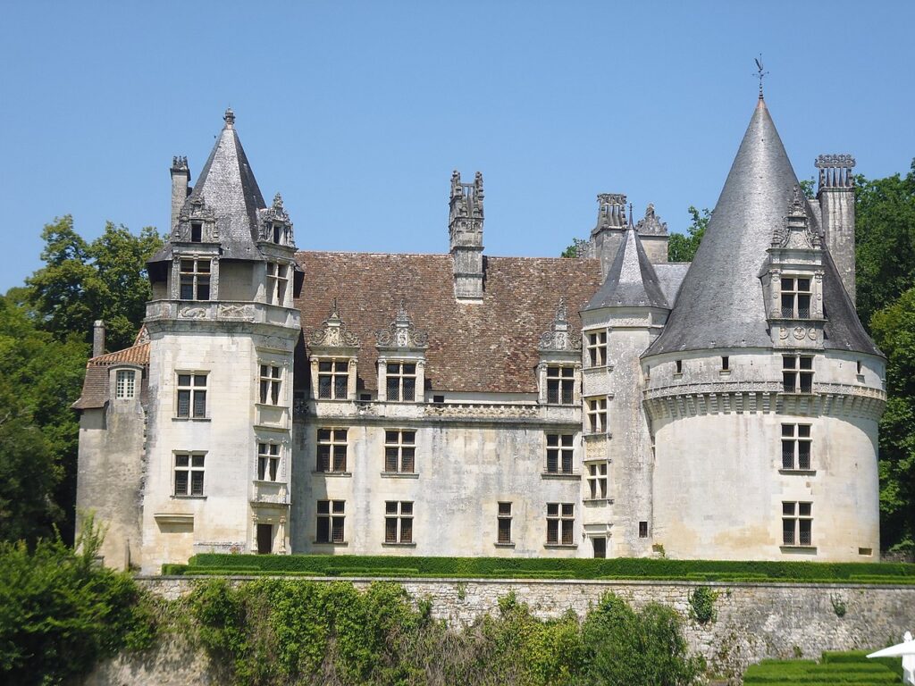 Château de Puyguilhem Dordogne 