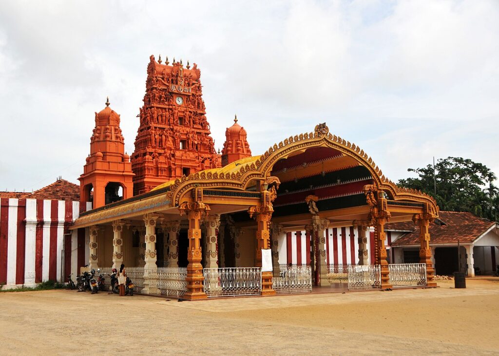 This image has an empty alt attribute; its file name is Nallur_Kandasamy_Jaffna_Sri_Lanka_Gane-Kumaraswamy_Wikimedia_Commons-1024x731.jpg