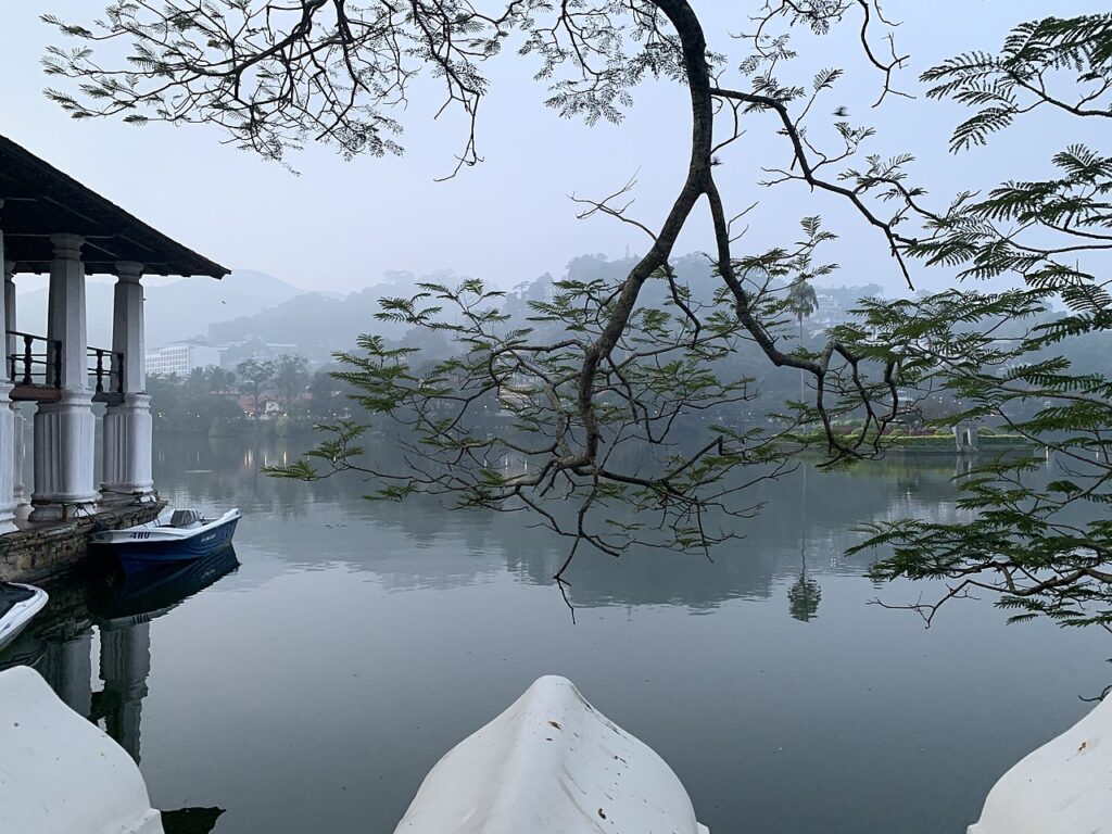 Lake Kandy Sri Lanka