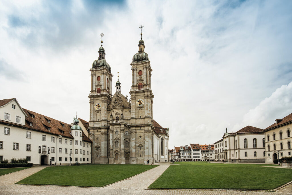 This image has an empty alt attribute; its file name is rsz_abbey_st_gallen_switzerland_ivo_scholz_switzerland_tourism-1024x683.jpg