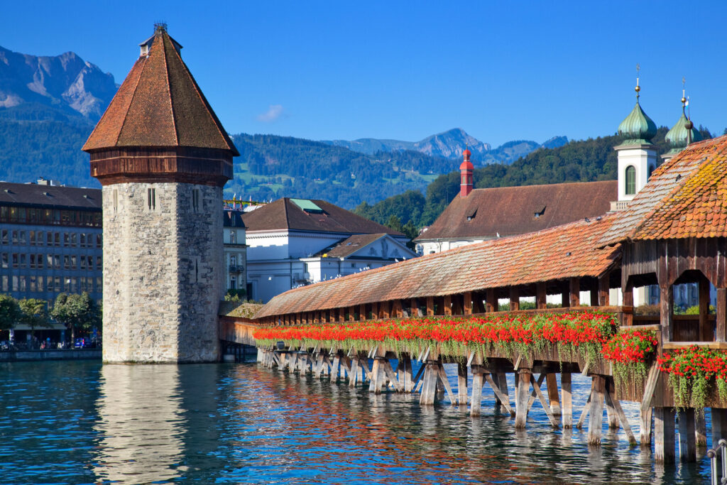 This image has an empty alt attribute; its file name is rsz_luzern_switzerland_chaoss_shutterstock-1024x683.jpg