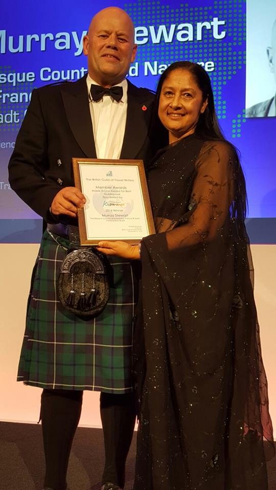 Murray Stewart receives his award at the BGTW awards 2016 in London © BGTW