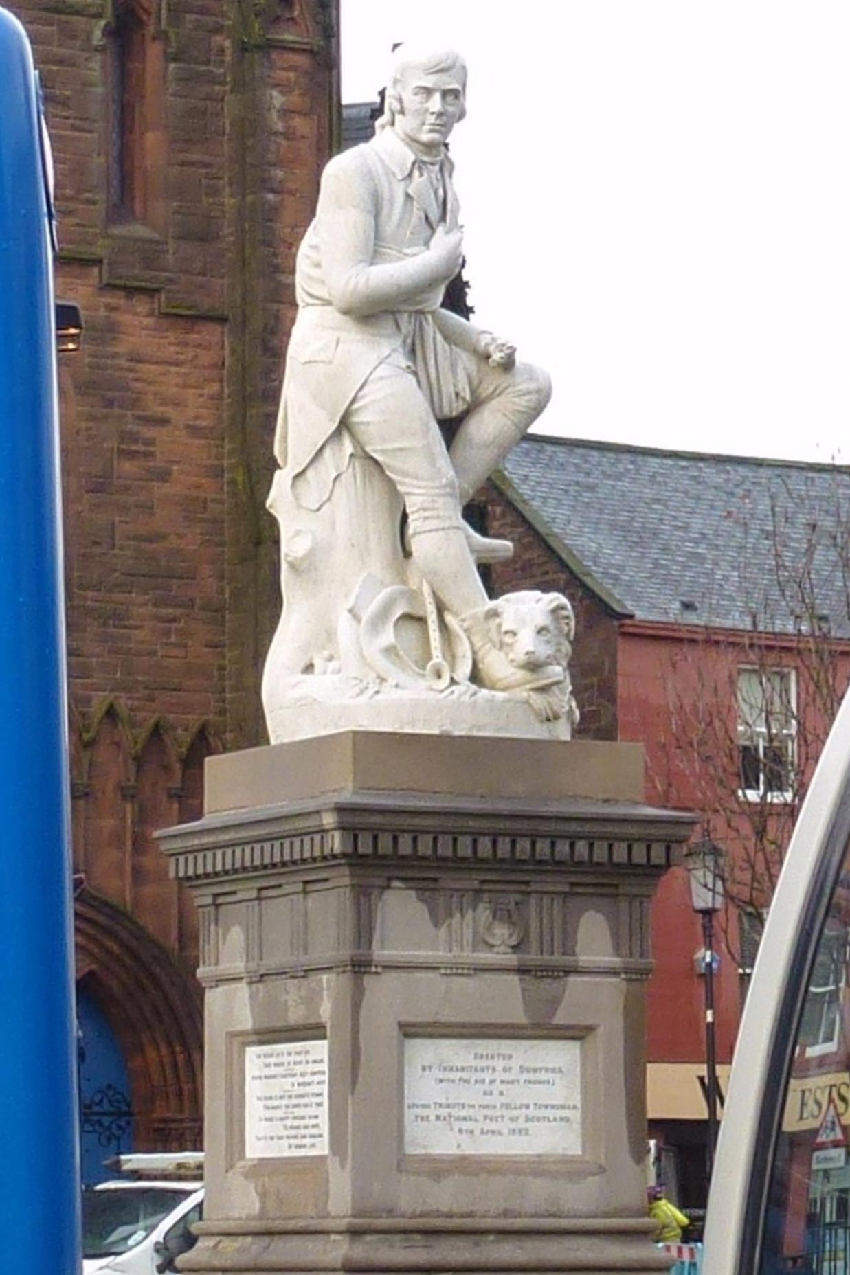 Statue of Robert Burns, Dumfries High Street © Geoff Kelland