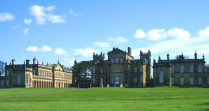 Seaton Delaval Hall Northumberland England UK by Alan J. White Wikimedia Commons 