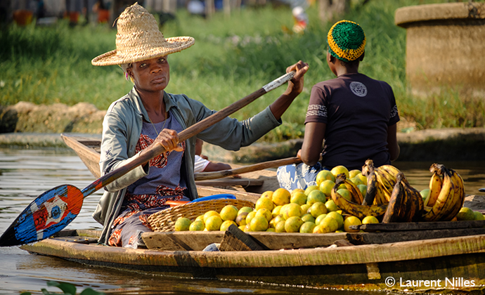 Fruit Lake Ganvie, Benin, Laurent Nilles