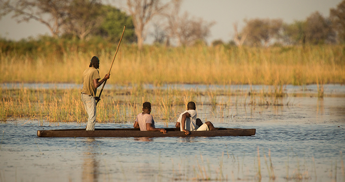 Mokoro trip, Okavango Delta, Botswana by Janelle Lugge, Shutterstock