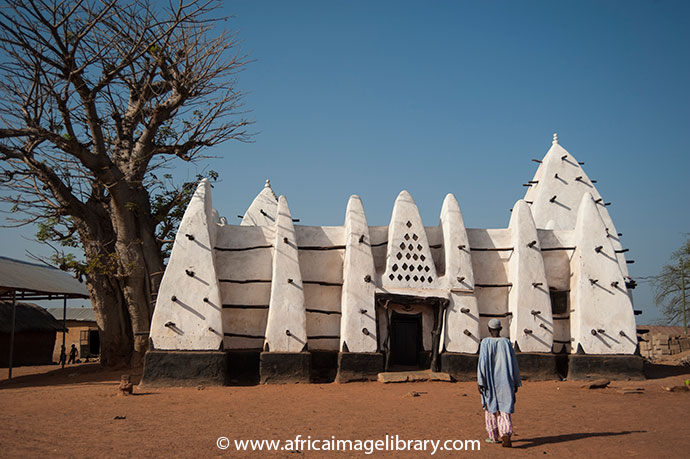 Larabanga Mosque is one of the best examples of Sahelian architecture in West Africa © Ariadne Van Zandbergen