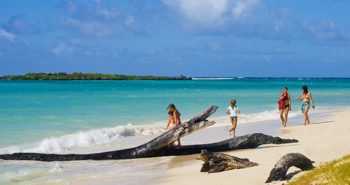 Baie d’Emeraude Madagascar by Madagascar Tourism