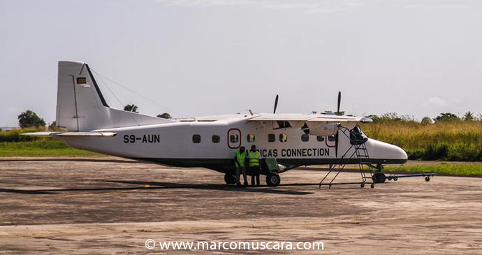 The small aircraft connecting São Tomé and Príncipe by Marco Muscarà, www.marcomuscara.com