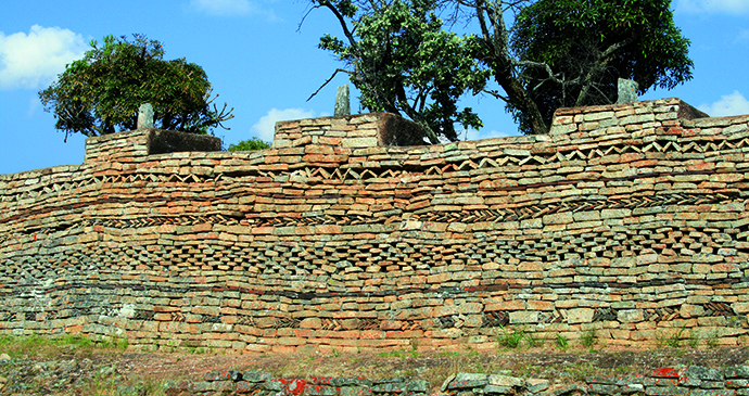 Naletale Ruins, Gweru, Zimbabwe by Paul Murray