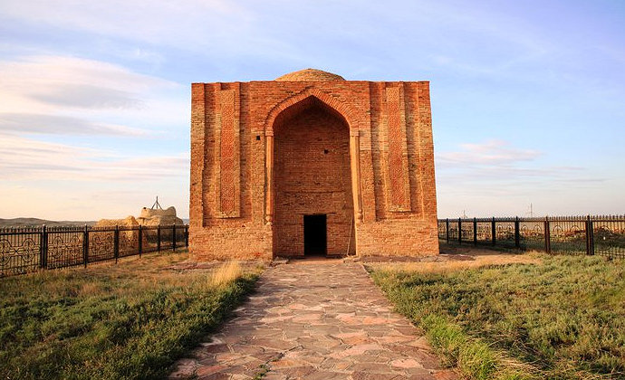 Mausoleum of Alasha Khan Karaganda Region Kazakhstan by Yerlan Karin CC-BY