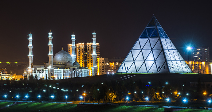 Astana skyline Kazakhstan by Tracy ben, Shutterstock