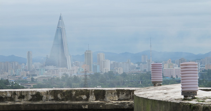 Ryugyong Hotel, Pyongyang, North Korea by Suez, Wikimedia Commons world's most unusual buildings