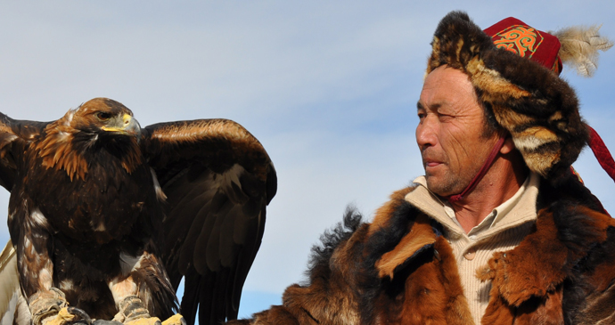 Kazakh eagle hunter, Mongolia by Altaihunters, Wikipedia