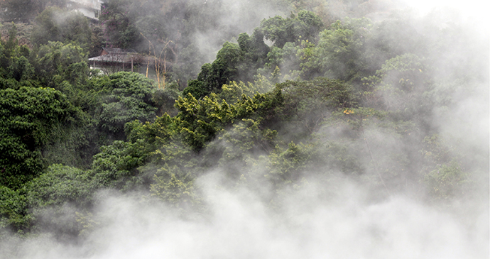 Beitou hot springs Taiwan by Lishuilynn Wikimedia Commons