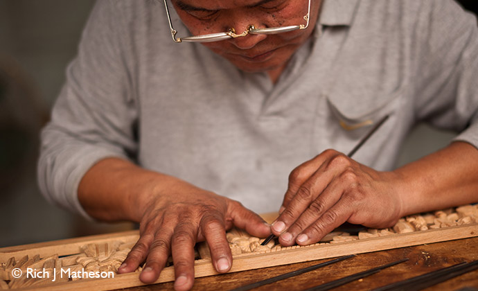 Rimaohang wood carver Taiwan by Rich J Matheson