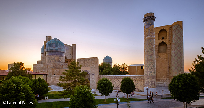 Bibi Khanym Mosque Samarkand by Laurent Nilles