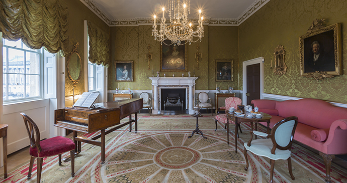 Number 1 The Royal Crescent, Bath, England by Bath Museums