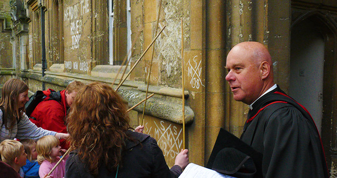 Beating the Bounds Oxford by generalising Flickr