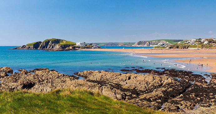 Burgh Island Britain by Ian Woolcock Shutterstock best coastal routes britain paddleboarding