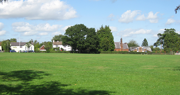 Holmer Green common Holmer Green Chilterns by Proteus4 Wikimedia Commons