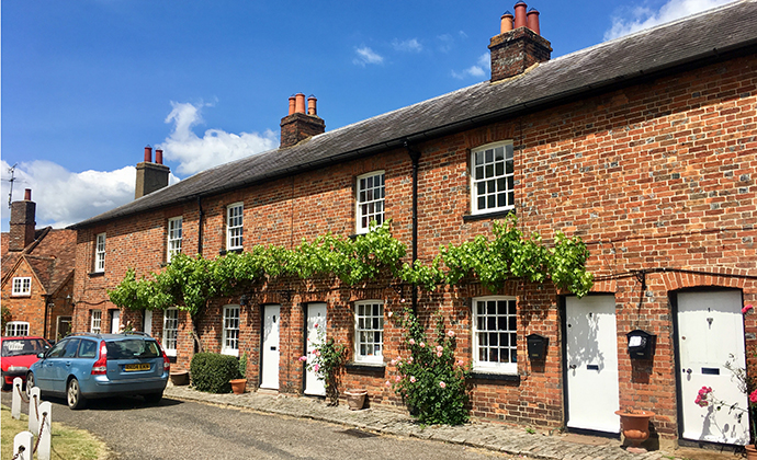 Little Missenden Chilterns by No Swan So Fine Wikimedia Commons