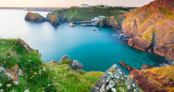 Mullion Cove Cornwall by Ian Woolcock Shutterstock