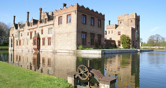 Oxburgh Hall, Norfolk by Raedwald, Dreamstime