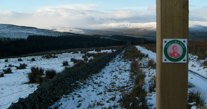 Isaac's tea trail, Northumberland, UK by Roger Morris, Wikimedia Commons