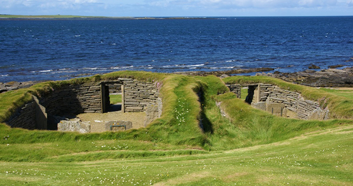 Knap of Howar Papa Westray Orkney by Otter, Wikimedia Commons archaeological sites orkney