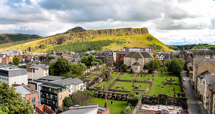 Arthur's seat, Edinburgh by evenfh, shutterstock