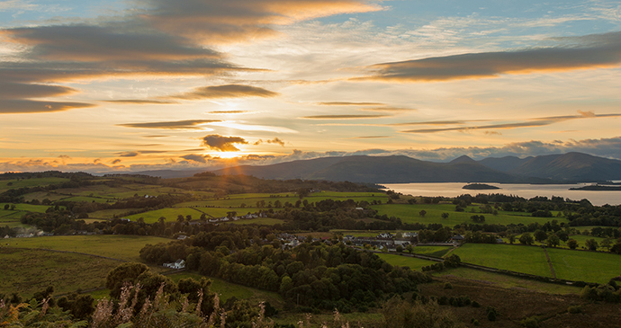 Duncryne Hill, Small Hills by Joop Snijder Photography, Shutterstock