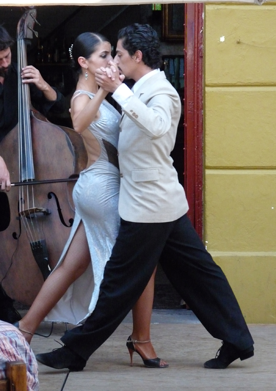 Tango, Caminito, La Boca, Argentina by Michael Clarke, Wikipedia