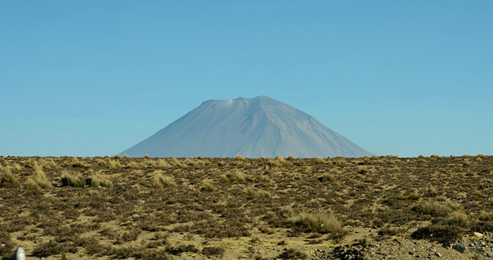 Volcan El Misti Peru by Ana Hernandes