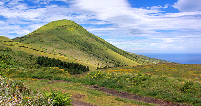 Sao Jorge Azores by Guillaume Baviere