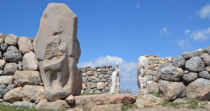 Sphinx Gate Hattusas Turkey by Carole Raddato Wikimedia Commons