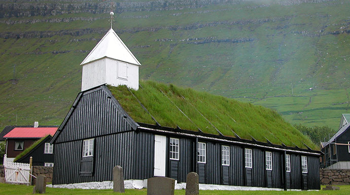 Norðragøta Faroe Islands by Erik Christensen, Wikimedia Commons